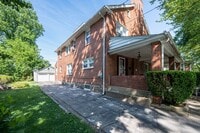 Building Photo - Twin Newly Renovated Brick Home in Lower Merion SD! Walk to park!