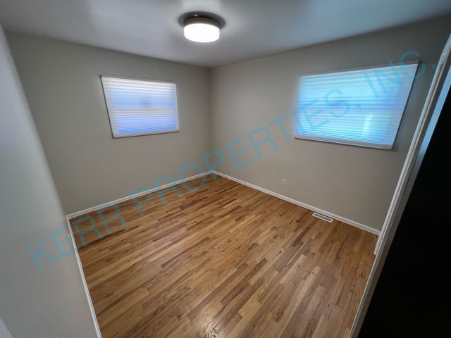 Building Photo - FREE RENT! Charming 3-Bedroom Retreat in Vibrant Portland Neighborhood! SCREENING CHARGES TO BE R...