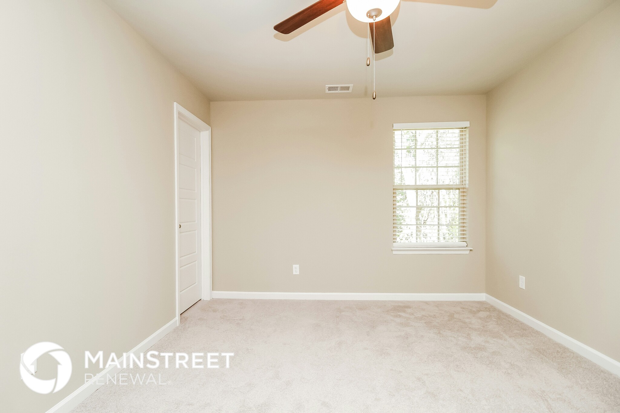 Building Photo - 109 Lyndhurst Dr