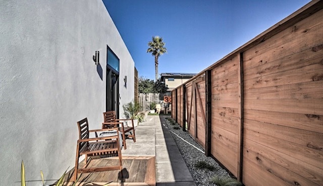 Building Photo - 217 32nd Ave