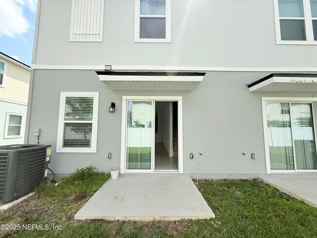 Building Photo - 418 Talulla Trl