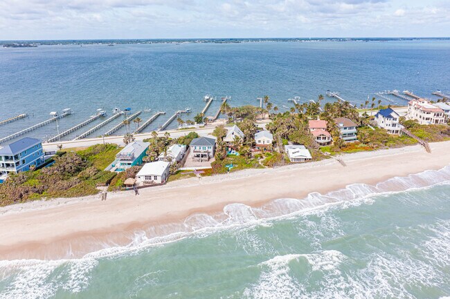 Building Photo - 12936 A1A Jimmy Buffett Mem Hwy