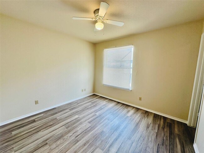 Building Photo - 8814 Schick Rd