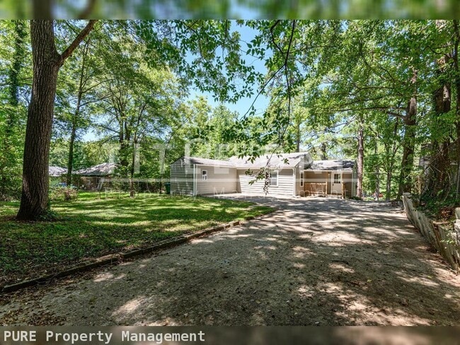 Building Photo - Price Drop Alert!  Fall Rental Specials Available! Welcome to your new home in the heart of Hapev...