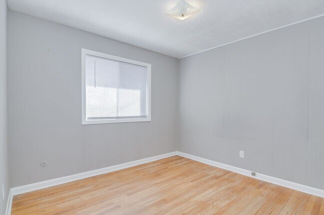 Building Photo - 4 Bedroom 1.5 Bathroom Home in Augusta