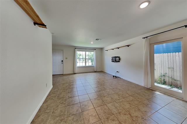 Building Photo - 3321 Rutz St