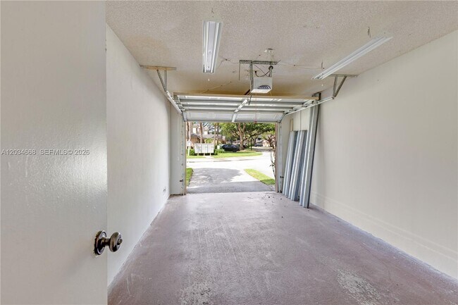 Building Photo - 104 NW 98th Terrace
