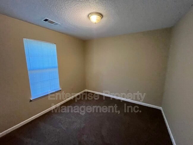 Building Photo - 3977 Angelace Cove
