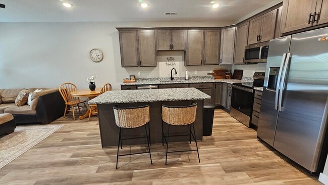 Building Photo - 1399 Autumn Ridge Dr