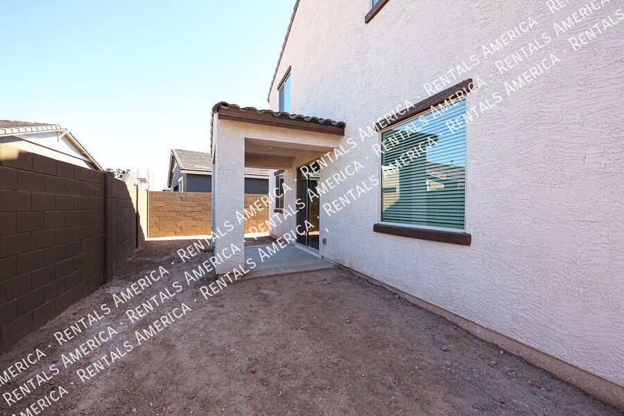 Building Photo - 9344 E Spiral Ave