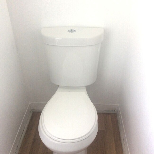 Building Photo - Coleman