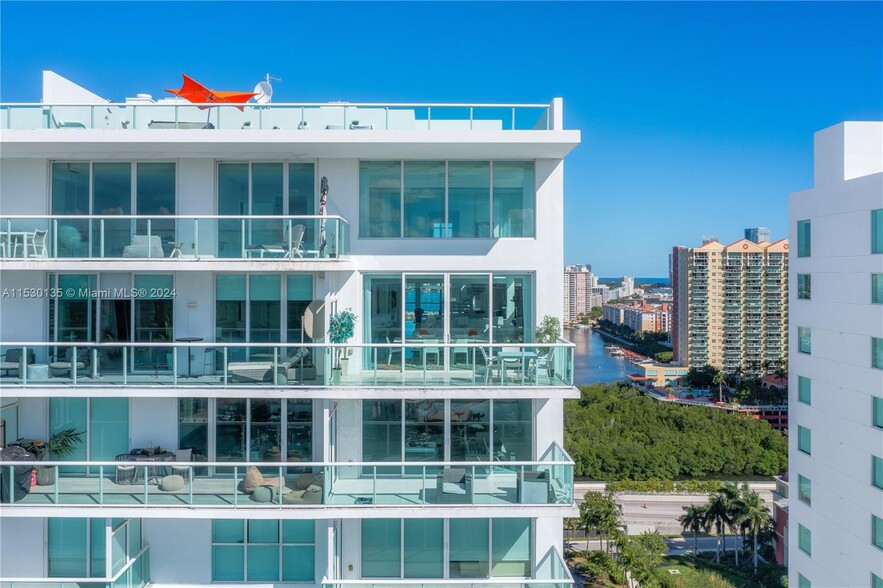 Building Photo - 400 Sunny Isles Blvd