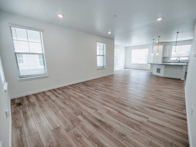 Building Photo - 8431 Rush Creek Ave