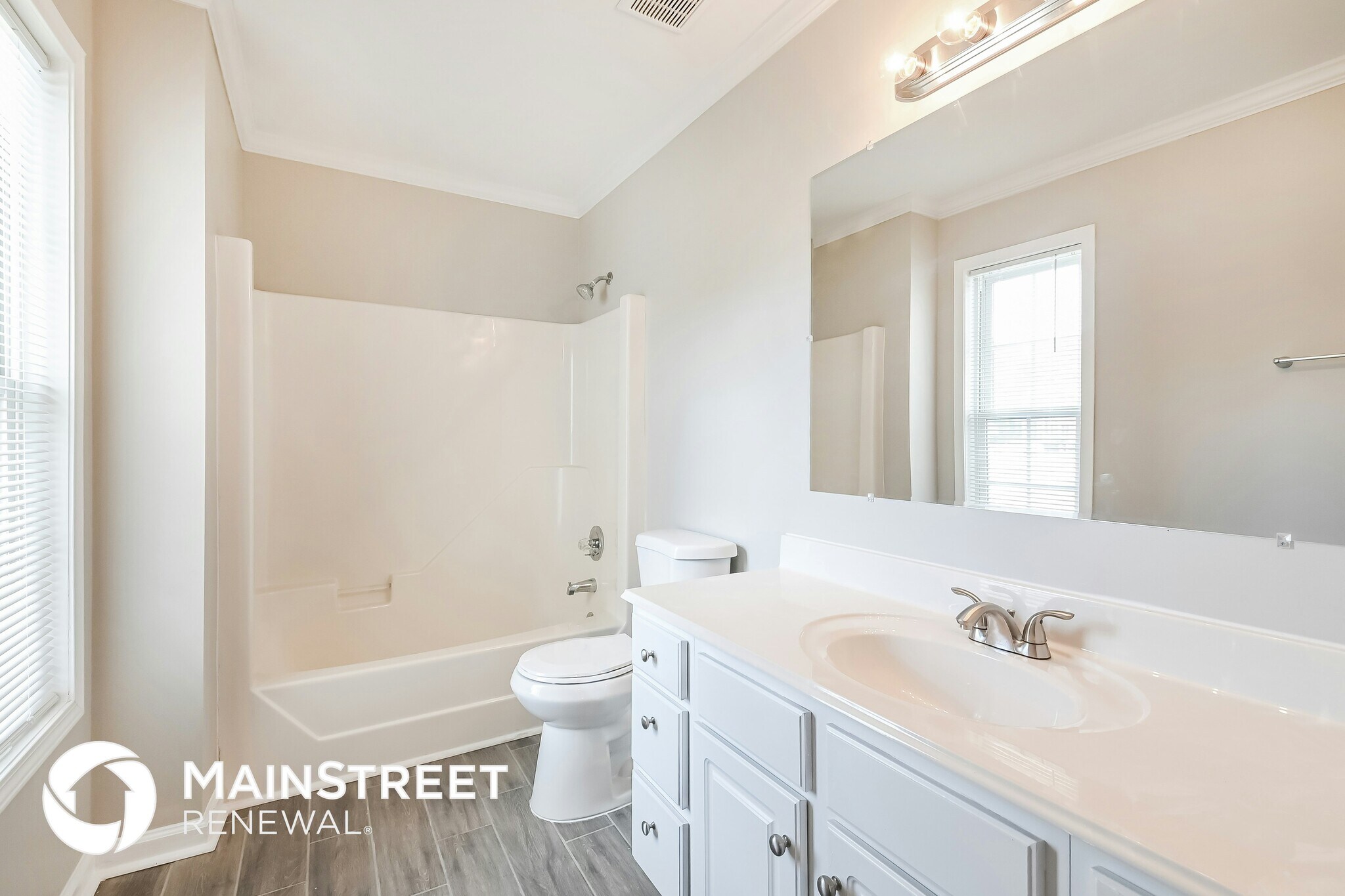 Building Photo - 60 Knottingham Ct