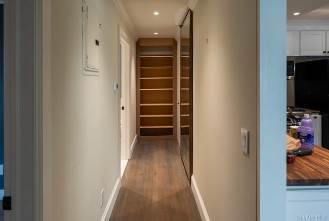 Building Photo - 18-10 121st St