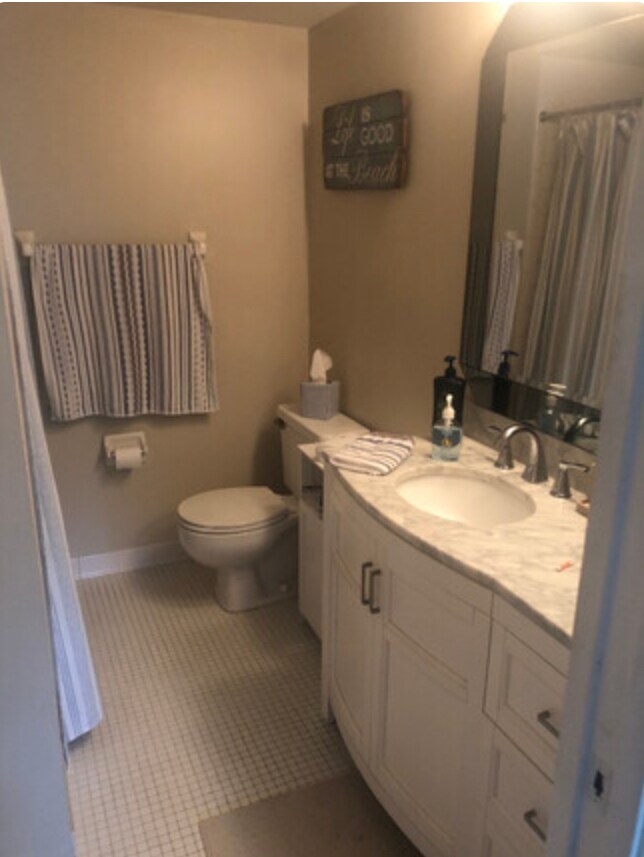 Building Photo - 612 Gardens Dr