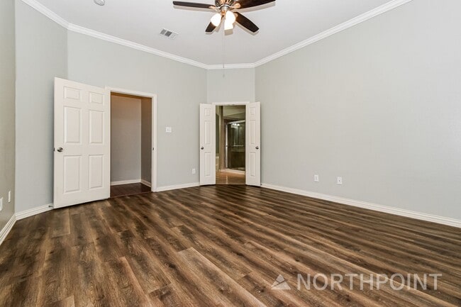 Building Photo - 3 BR/3BA | Newly Renovated Single Family Home | Fenced backyard | In Royse City!