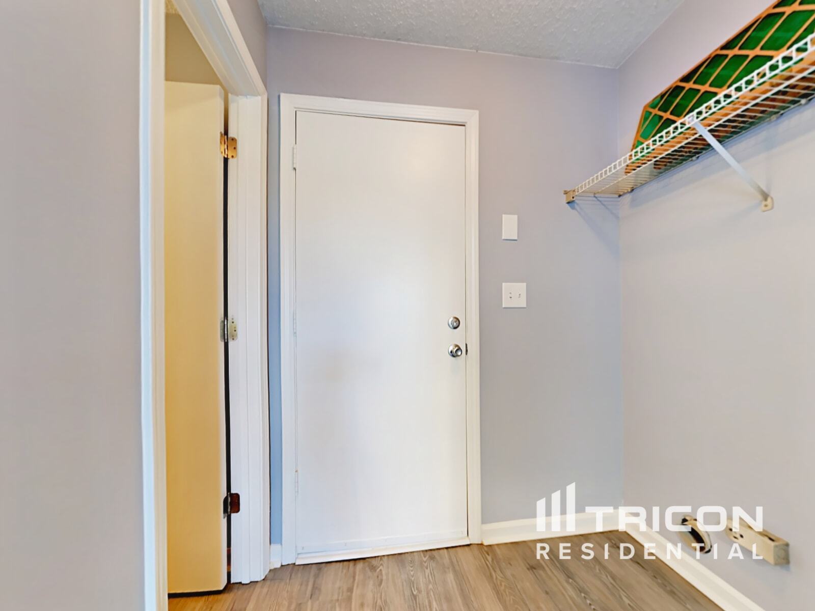 Building Photo - 9612 Aventide Ln