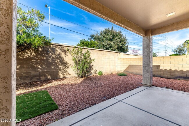 Building Photo - 16946 N 49th Way