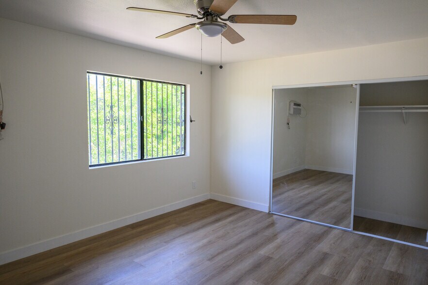 Building Photo - 8017 Alpaca St