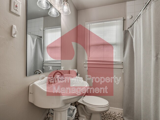 Building Photo - 2926 NW 72nd St