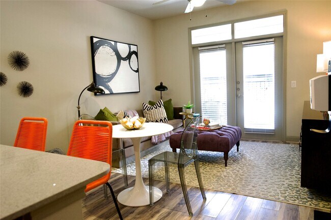 Primary Photo - 3788 Richmond Ave.