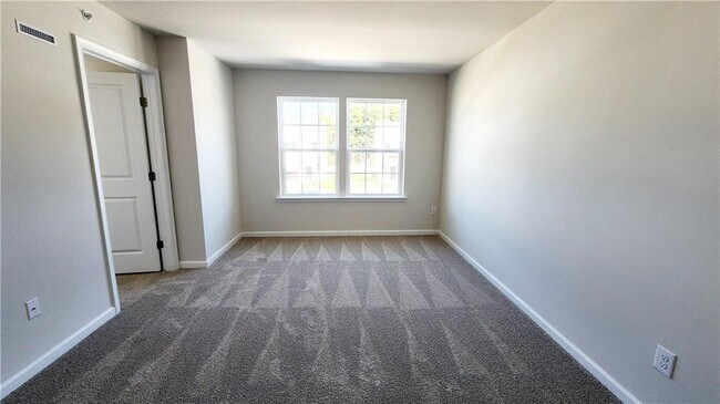 Building Photo - 1132 Martin Rd