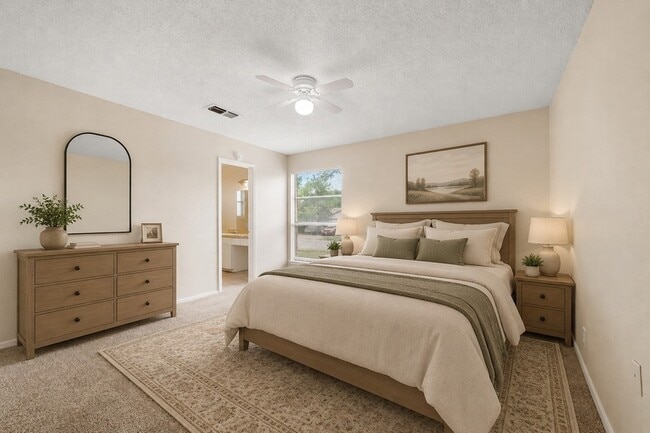 Building Photo - 6301 Sunnybrook Dr