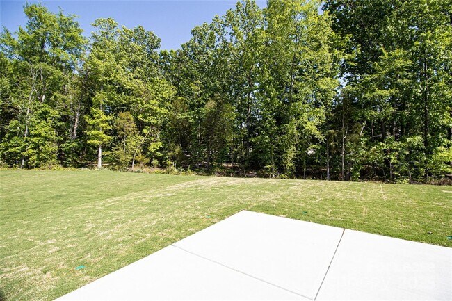 Building Photo - 3030 Falling Stone Cir