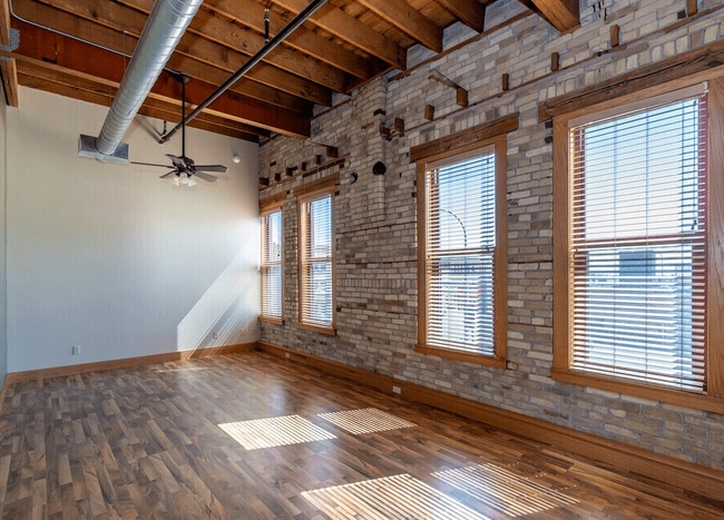 Livingroom - Lofts On Fourth
