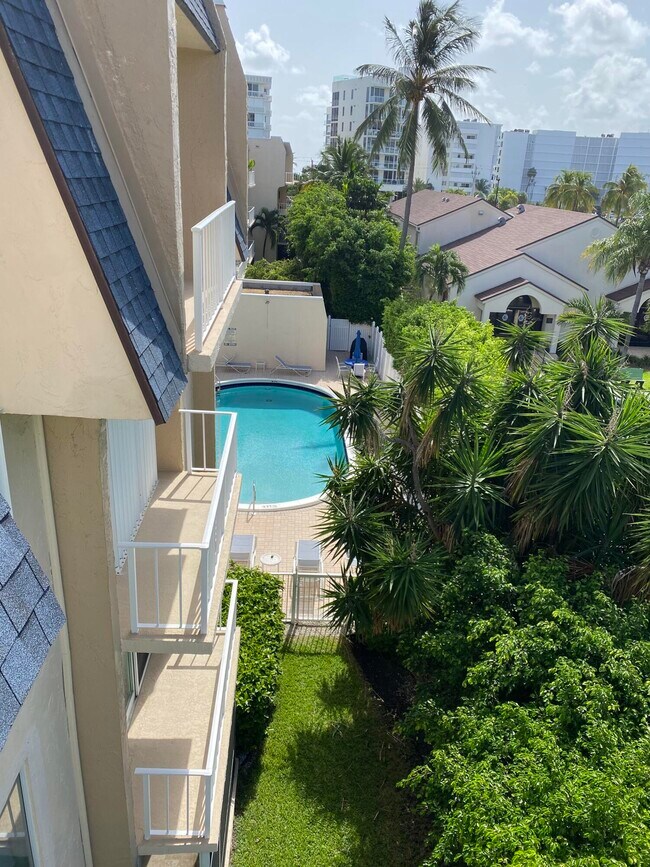 Building Photo - 3575 S Ocean Blvd