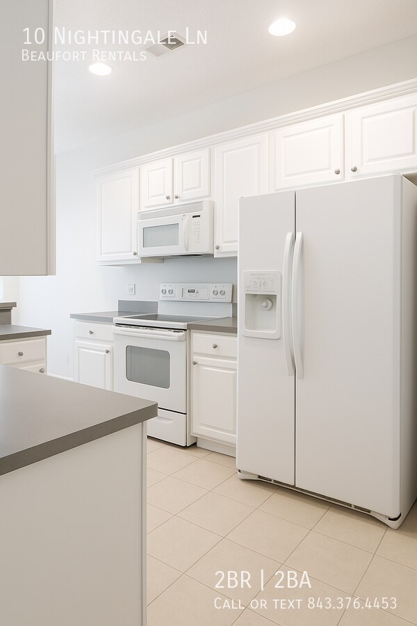 Building Photo - 10 Nightingale Ln