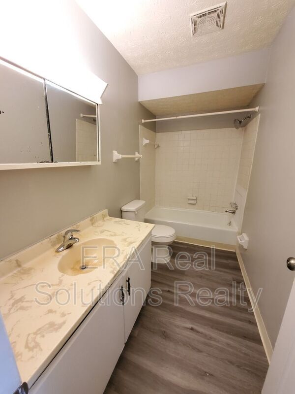 Building Photo - 2269 Courtright Rd