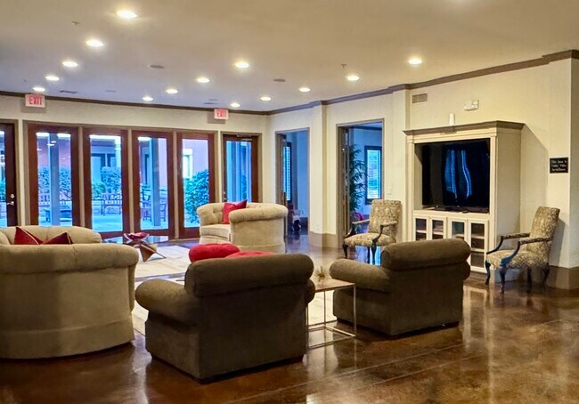 Building Photo - 2400 McCue Rd