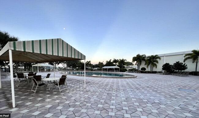 Building Photo - 74 Sheffield I