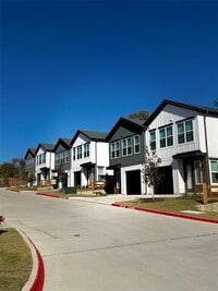 Building Photo - 4624 Welker Way