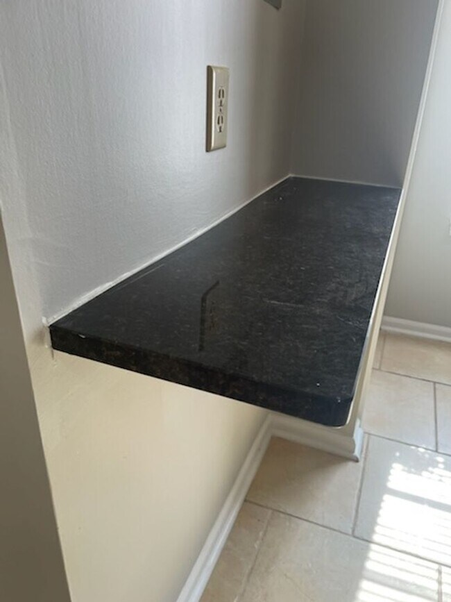 Building Photo - Quaint Townhome in the Heart of North Augusta