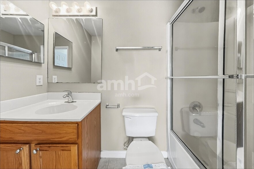 Building Photo - 30126 Rattana Ct
