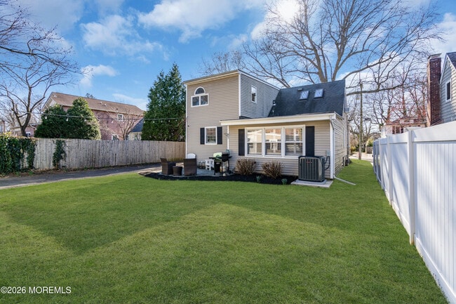 Building Photo - 24 St Nicholas Pl