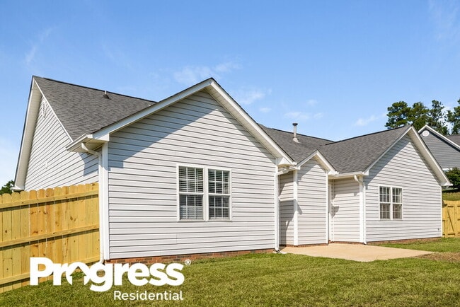 Building Photo - 709 Peregrine Ct