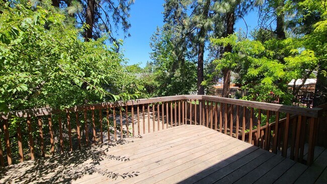 Building Photo - 4107 E Pratt Ave