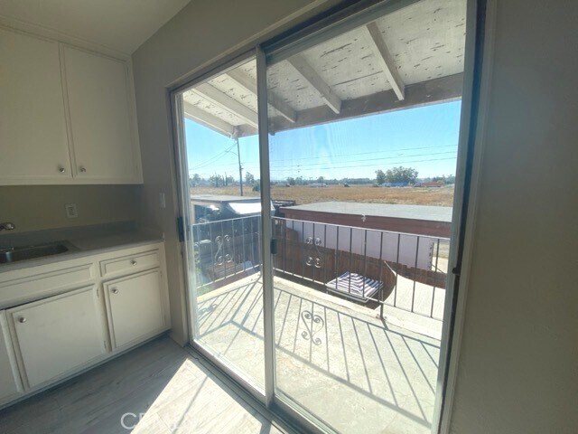 Building Photo - 15129 Elm Ct