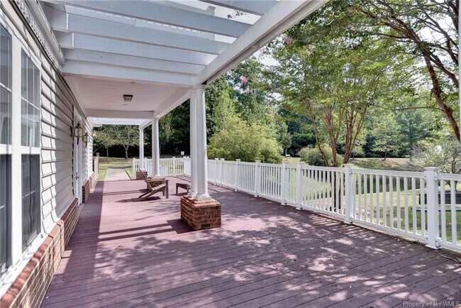 Building Photo - 1005 Settlement Dr