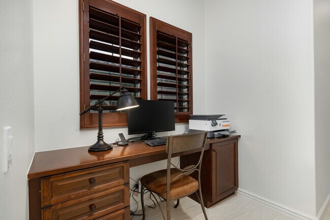 Building Photo - 48532 Bighorn Dr