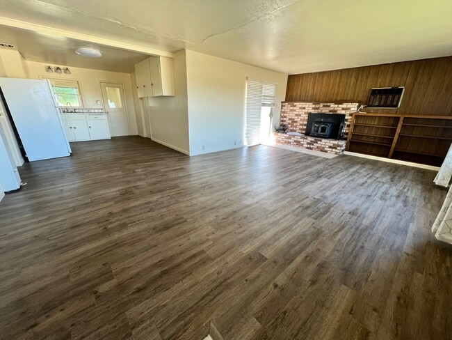 Building Photo - 4445 Markley Rd