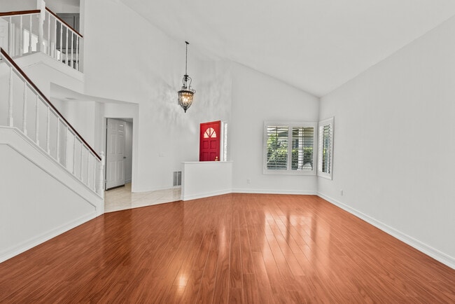 Building Photo - 7231 Spring Ct