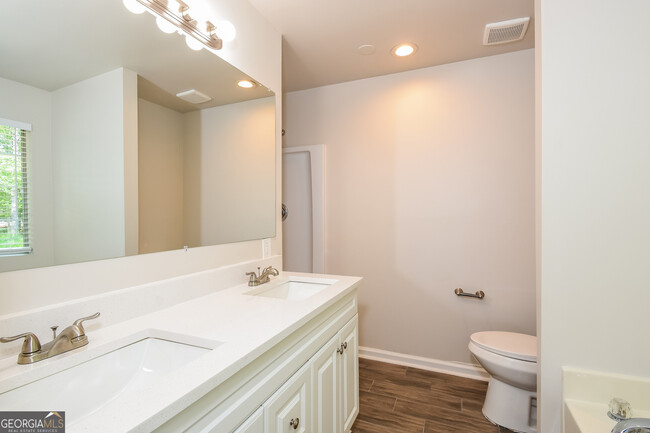 Building Photo - 155 Mcgiboney Pl