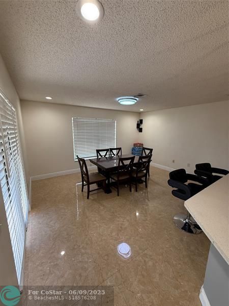 Building Photo - 11660 NW 52nd Ct