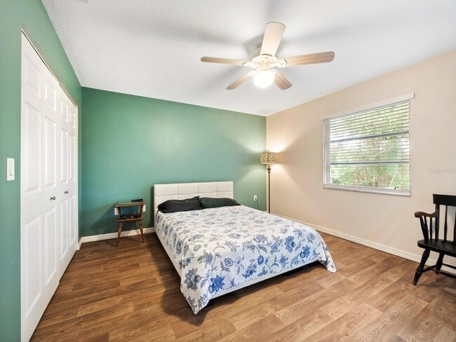 Building Photo - 109 Shore Rd