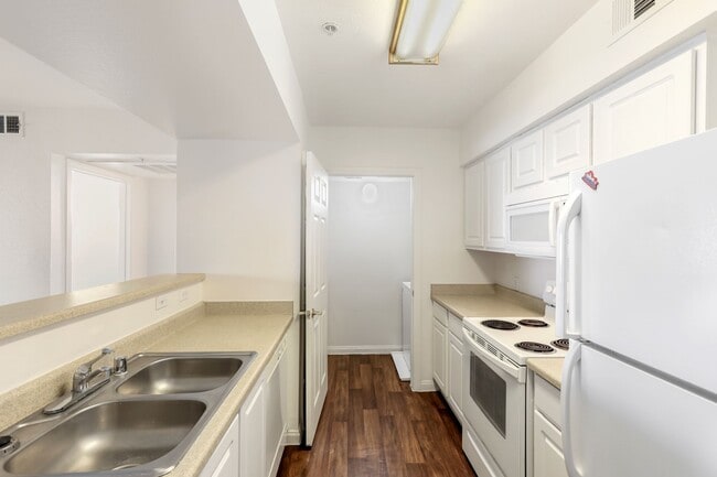 Building Photo - 6955 N Durango Dr